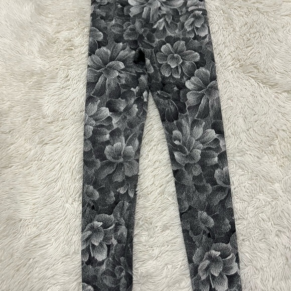 ATHLETA Elation Textured Tight - size XS - Picture 3 of 7